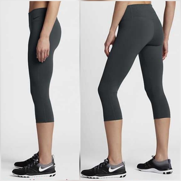 nike legend tight fit capri